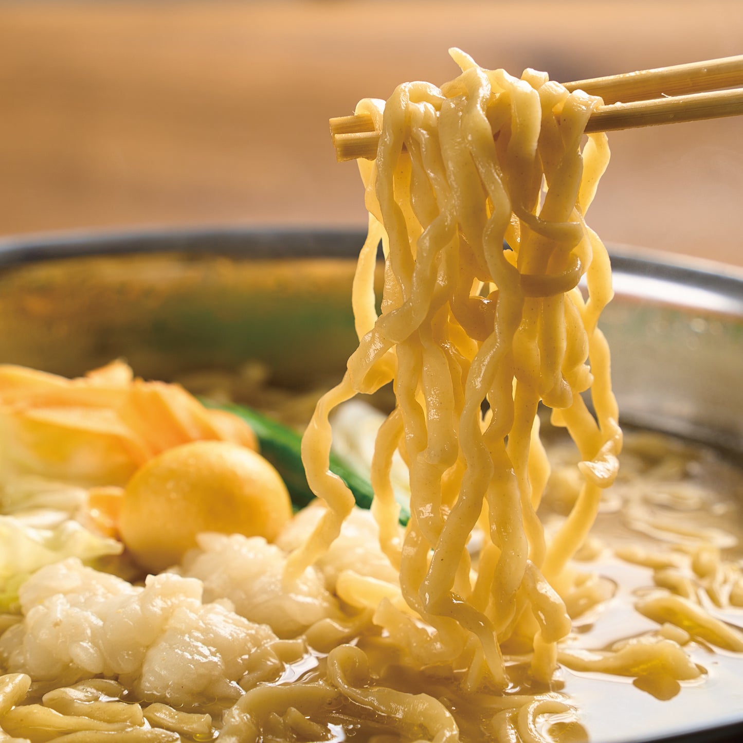 新旬屋本店監修「金の鶏塩もつ鍋 」特製多加水麺〆ラーメン付セット